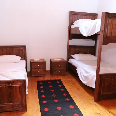 Athina In Castle - Since 1741 בראט