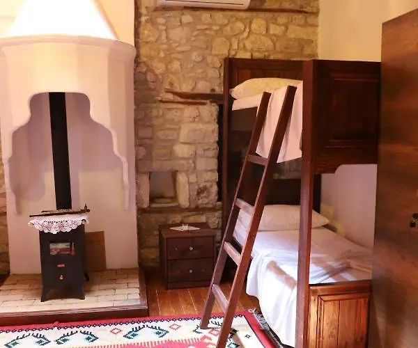 Athina In Castle - Since 1741 * Берат