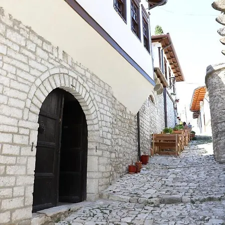 Athina In Castle - Since 1741 Berat