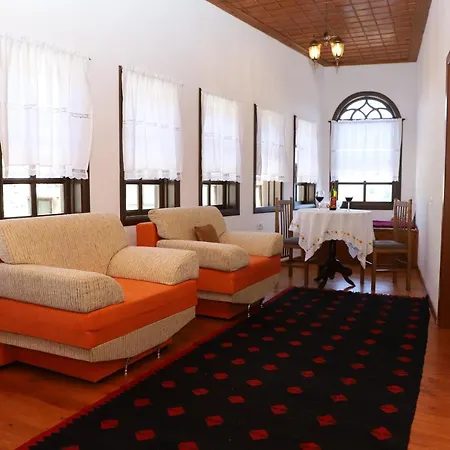 Athina In Castle - Since 1741 Holiday home