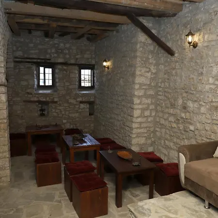 Athina In Castle - Since 1741 Prázdninový dům
