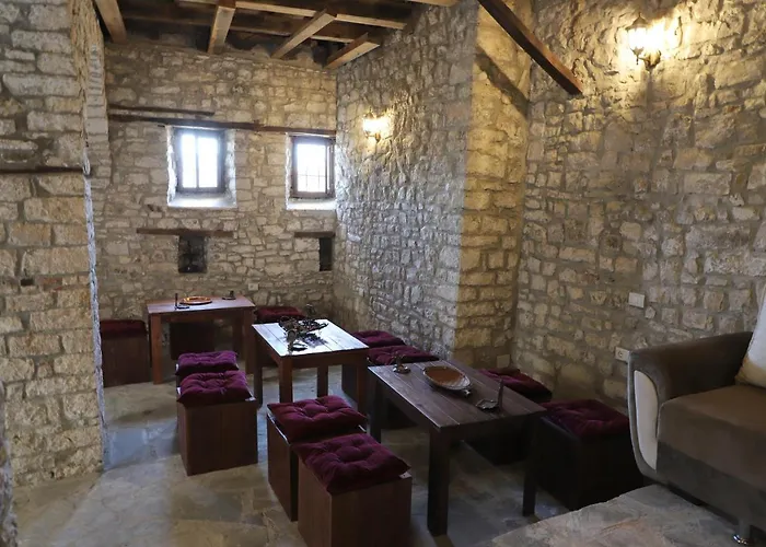 Holiday home Athina In Castle - Since 1741 Berat