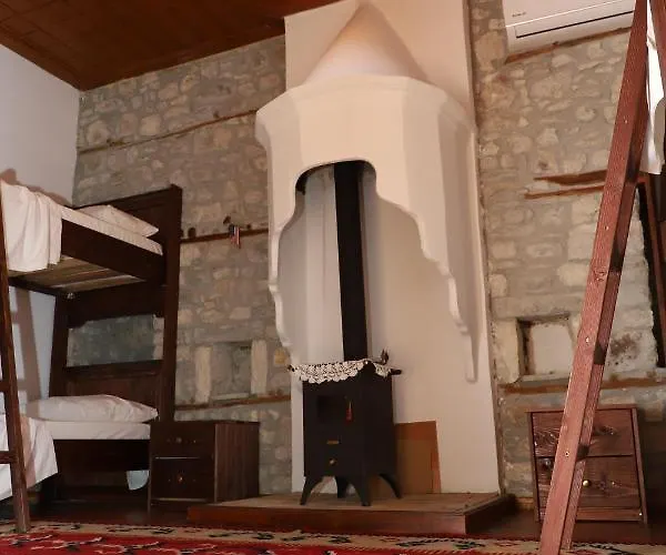 Athina In Castle - Since 1741