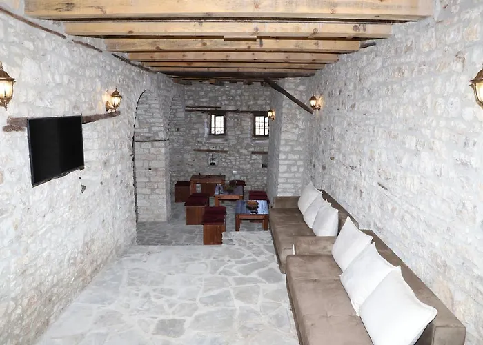 Athina In Castle - Since 1741 * Berat